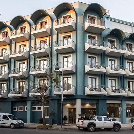 Premier Agrinio Heart Hotel Bagian luar foto